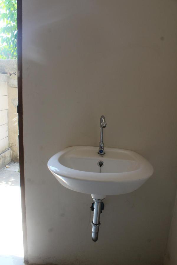 Wl Guesthouse Labuan Bajo Extérieur photo