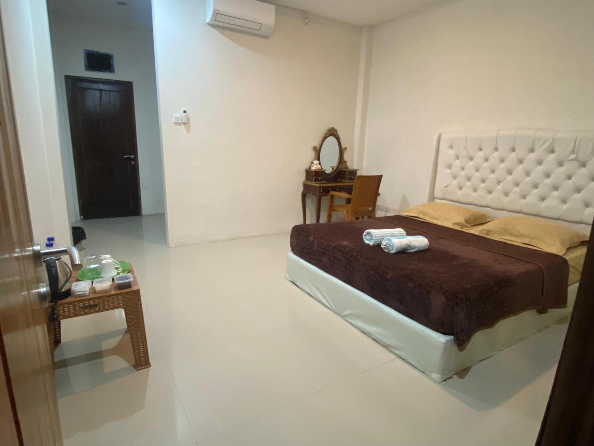 Wl Guesthouse Labuan Bajo Extérieur photo